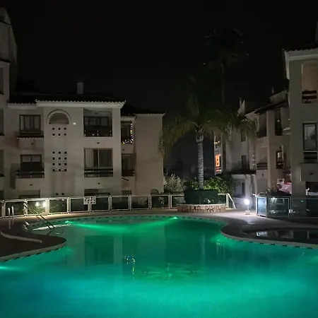 Albir Sea & Pool Apartmán *